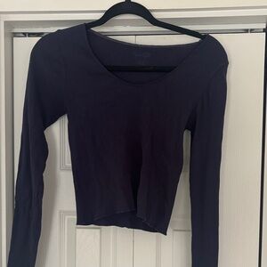 Women's navy Long Sleeve Top